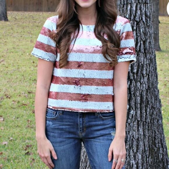 Sequin Striped Crop Top Small GIDDY UP GLAMOUR NWT - Picture 3 of 9